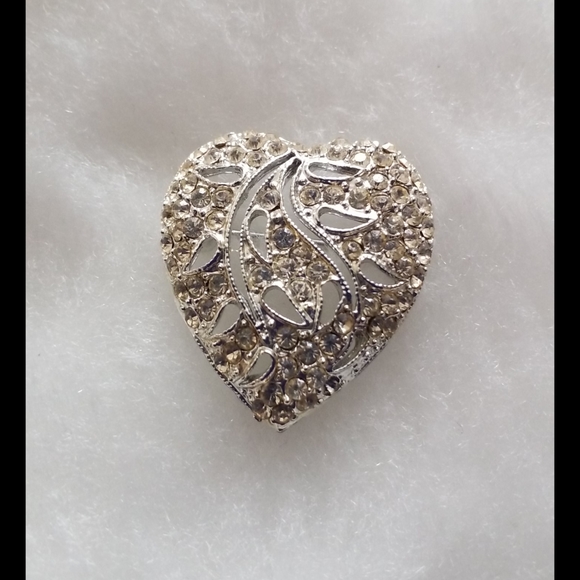 Rhinestone Heart Brooch Pin - Picture 1 of 8